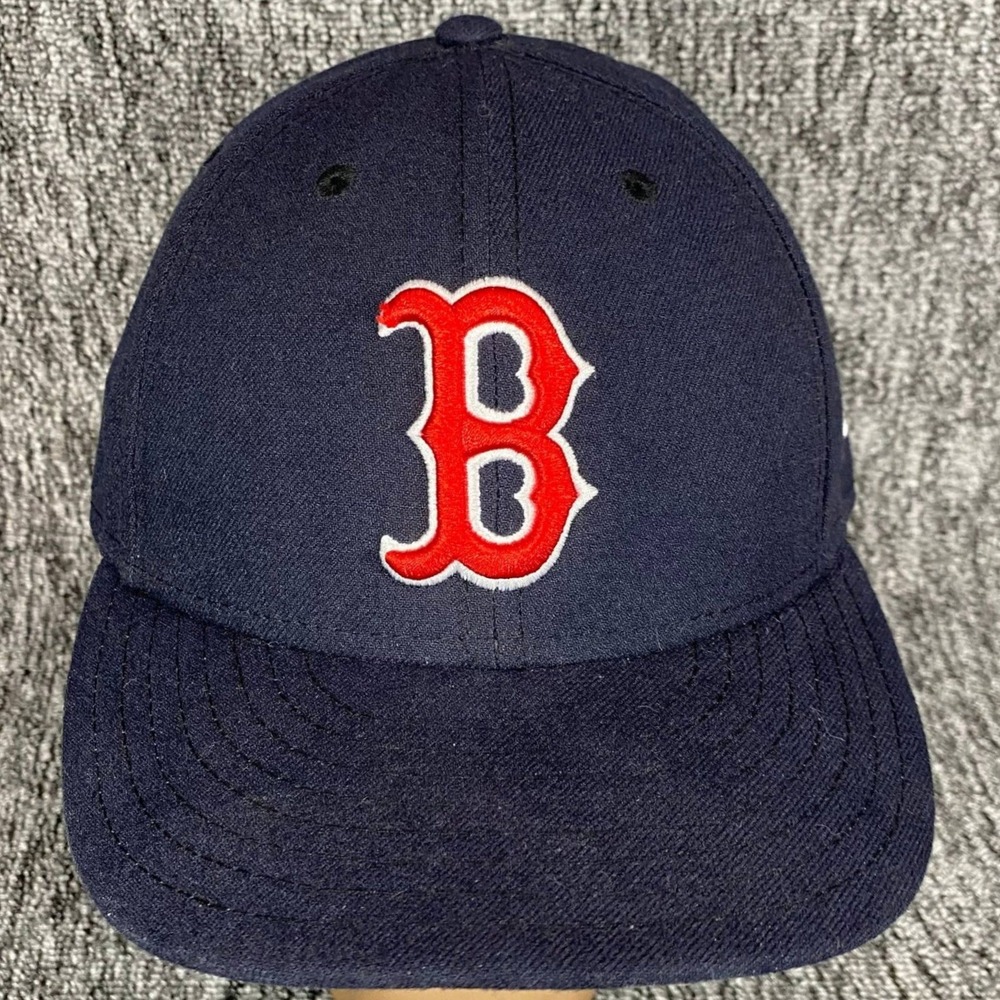 Boston Red Sox New Era 59FIFTY Fitted Hat Size 7 1/8 Navy Blue Authentic MLB